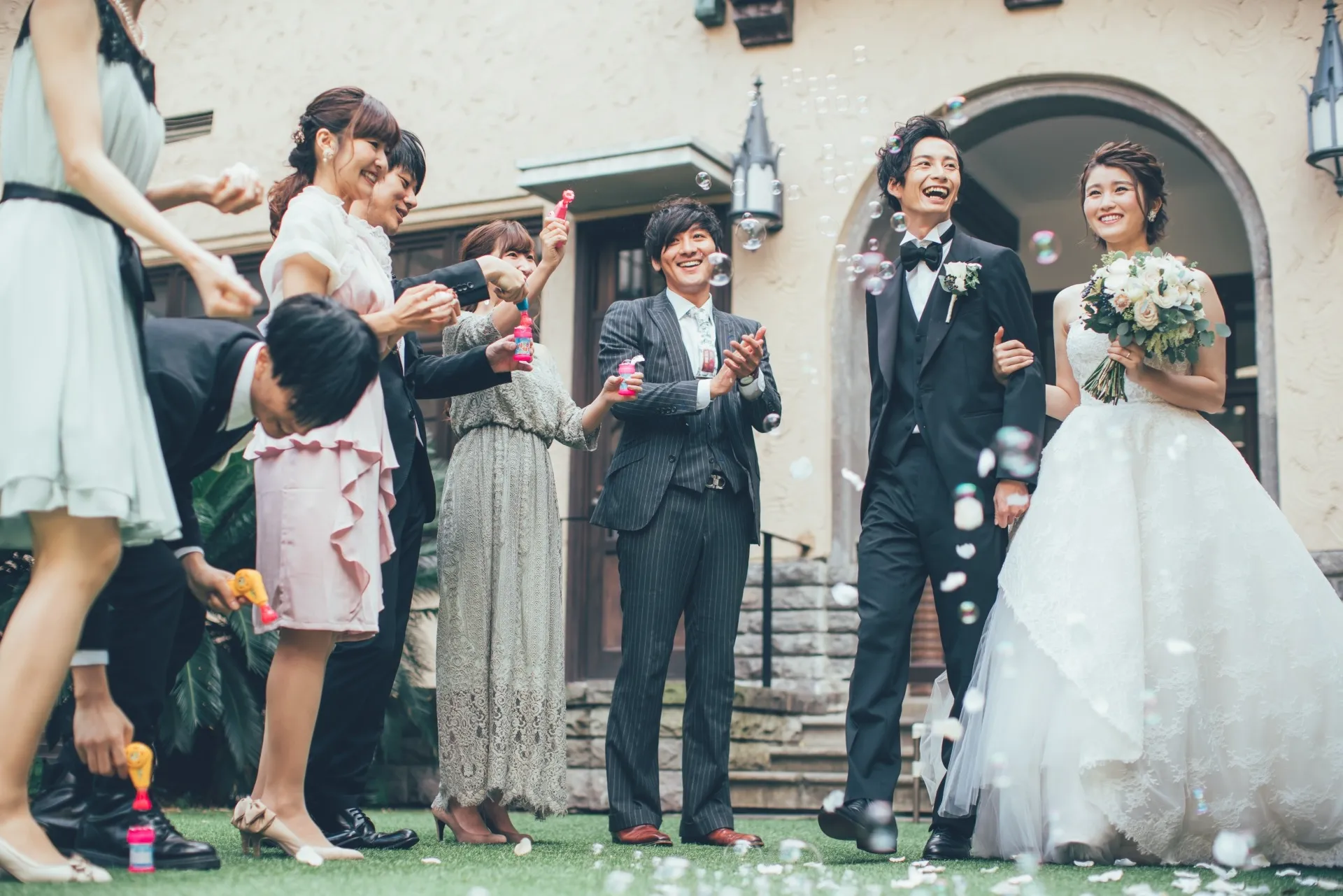 結婚式の定番！撮って出しエンドロール制作のコツをプロが伝授