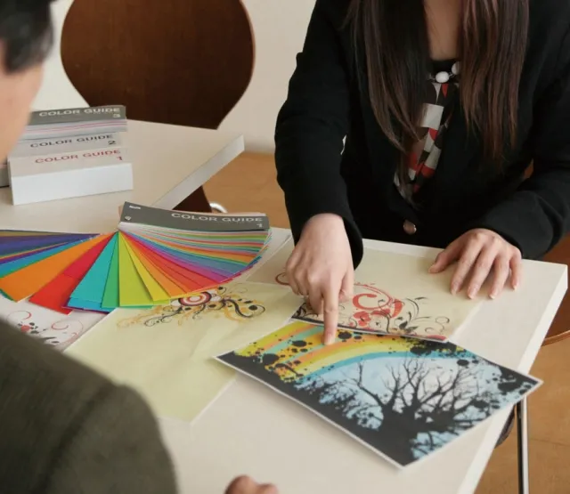 対面での打合せに対応してくれる制作業者を選ぶ
