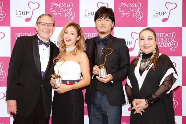 いま結婚式で最も人気の楽曲(BGM)とアーティストは!?(2015年夏編) いま結婚式で最も人気の楽曲(BGM)とアーティストは!?(2015年夏編)