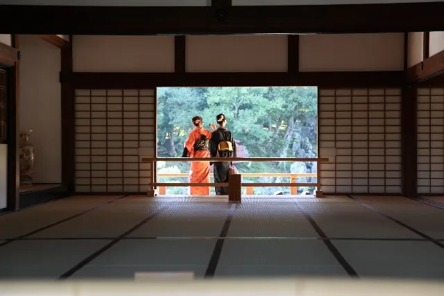結婚するカップルたちの「結納、両家の顔合わせの実施会場は？」